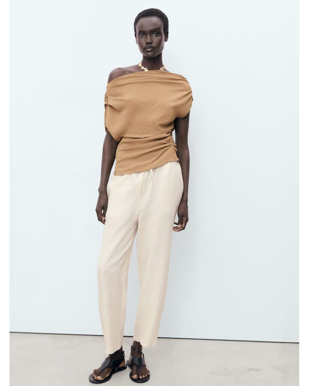 Mango White Hose