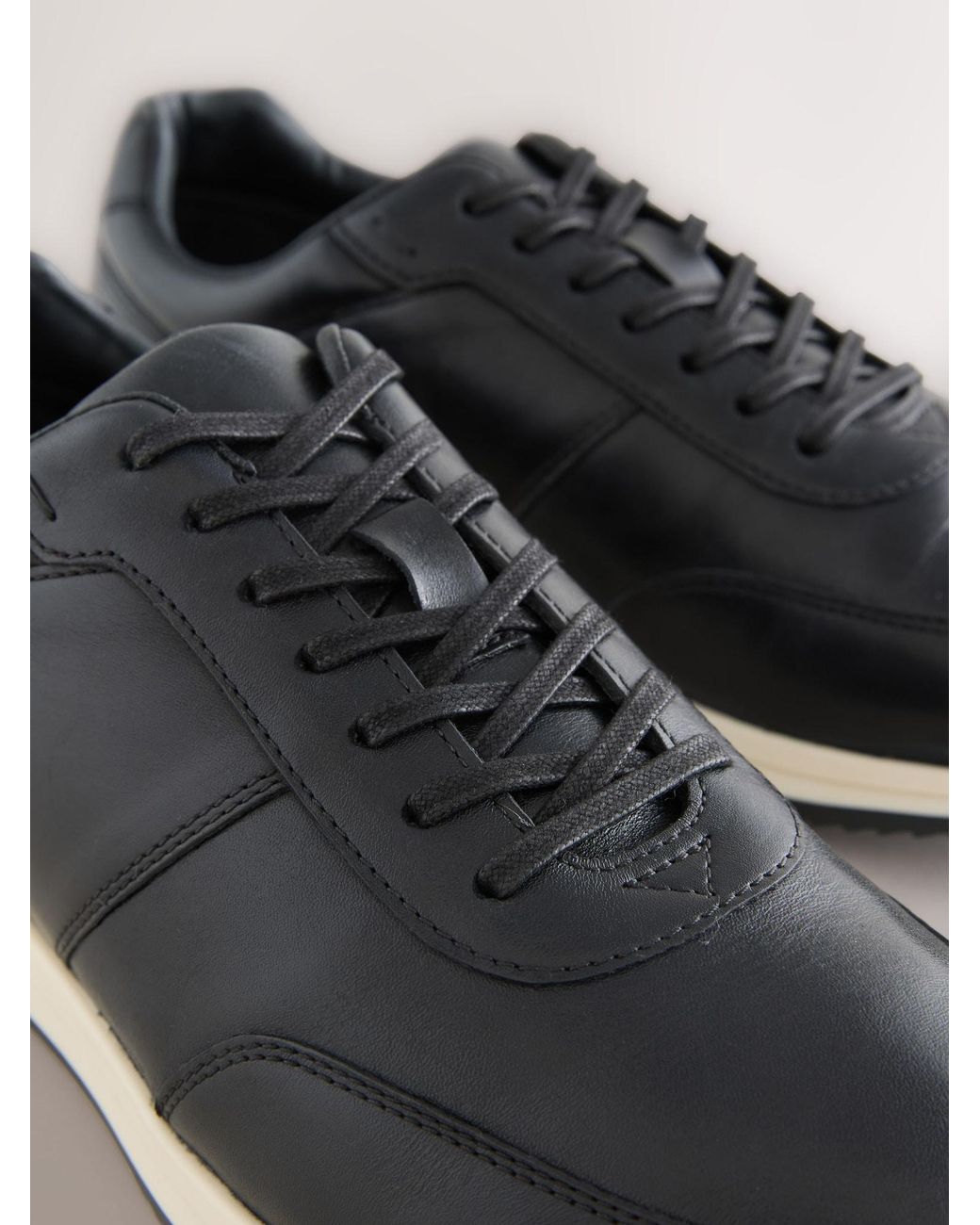Next Sneaker in Black für Herren