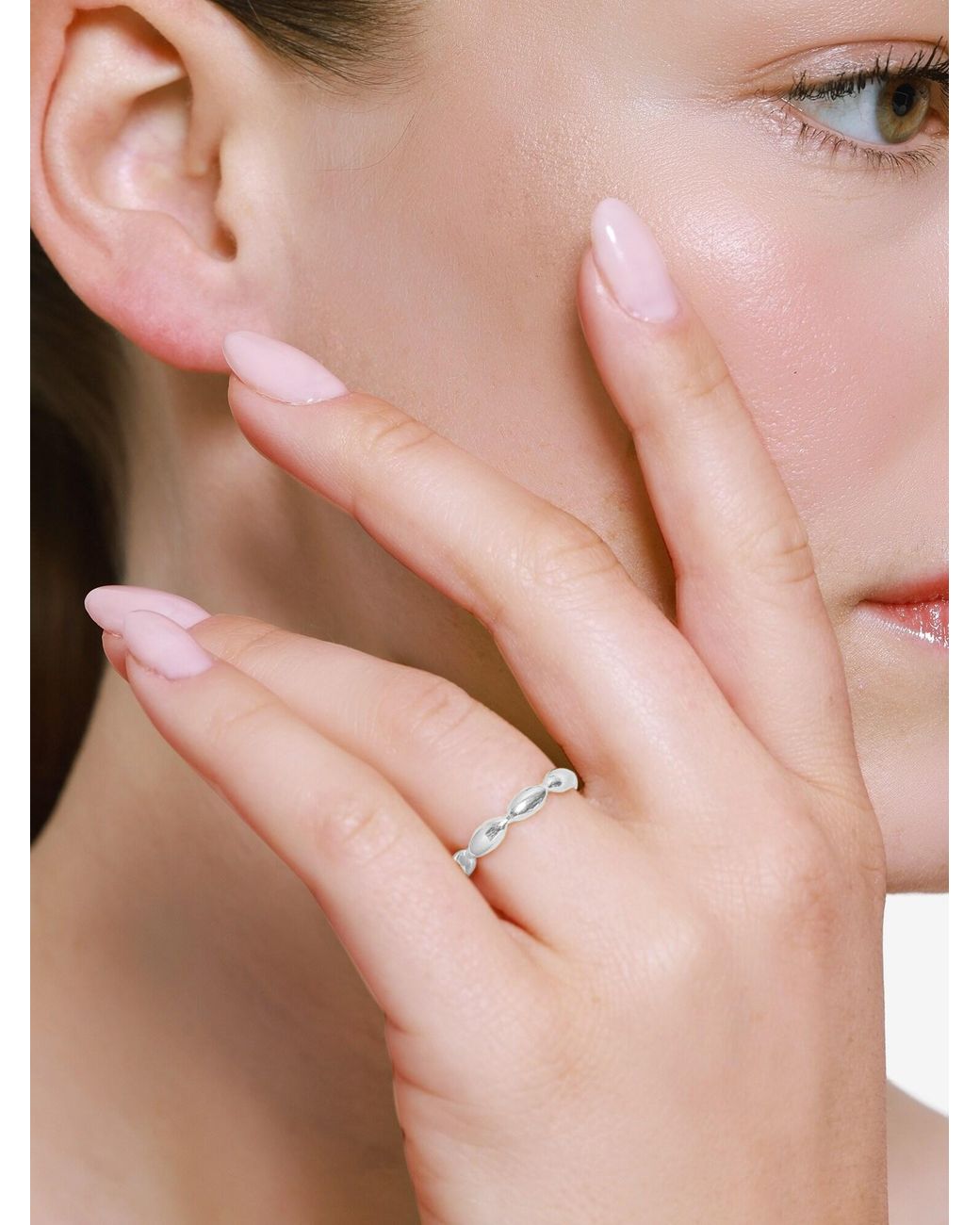 Heideman White Ring Elaria