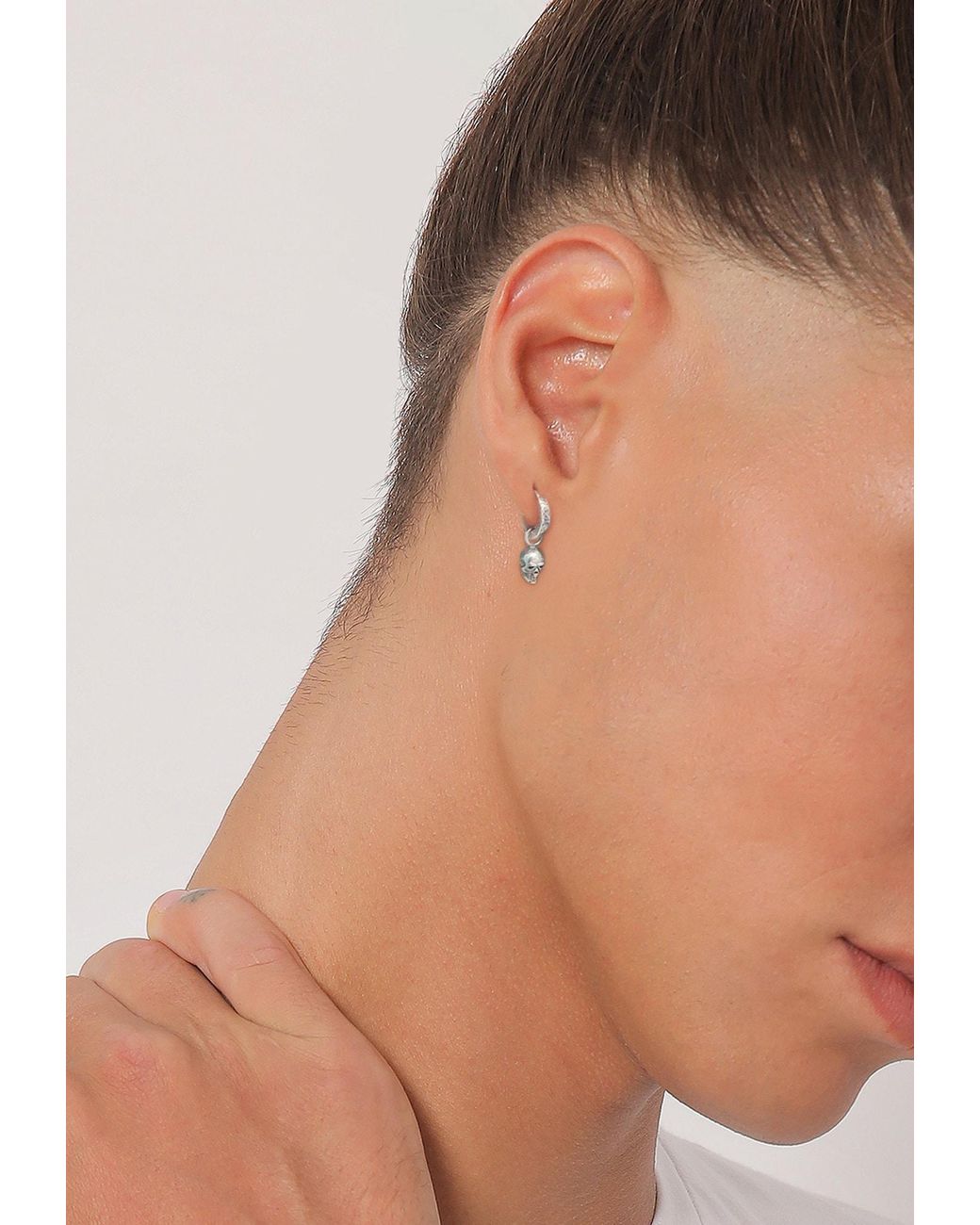 Kuzzoi Ohrring in White für Herren