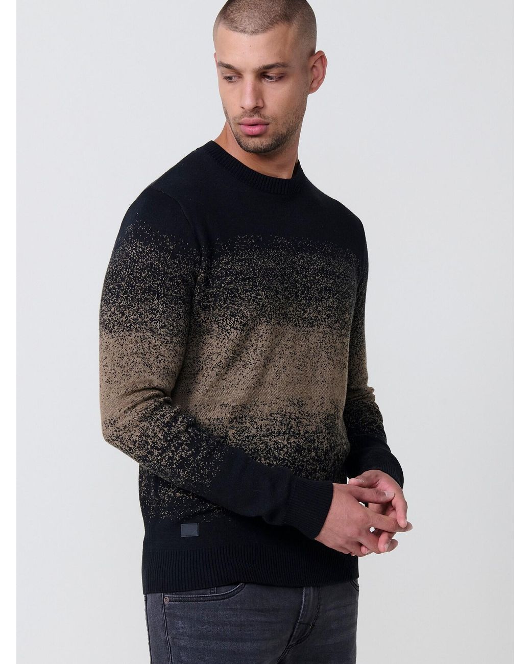 Koröshi Black Pullover