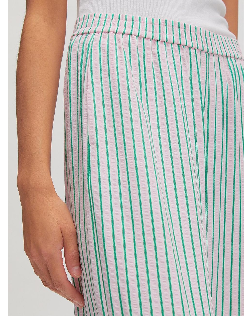 EDITED White Hose Cataleya