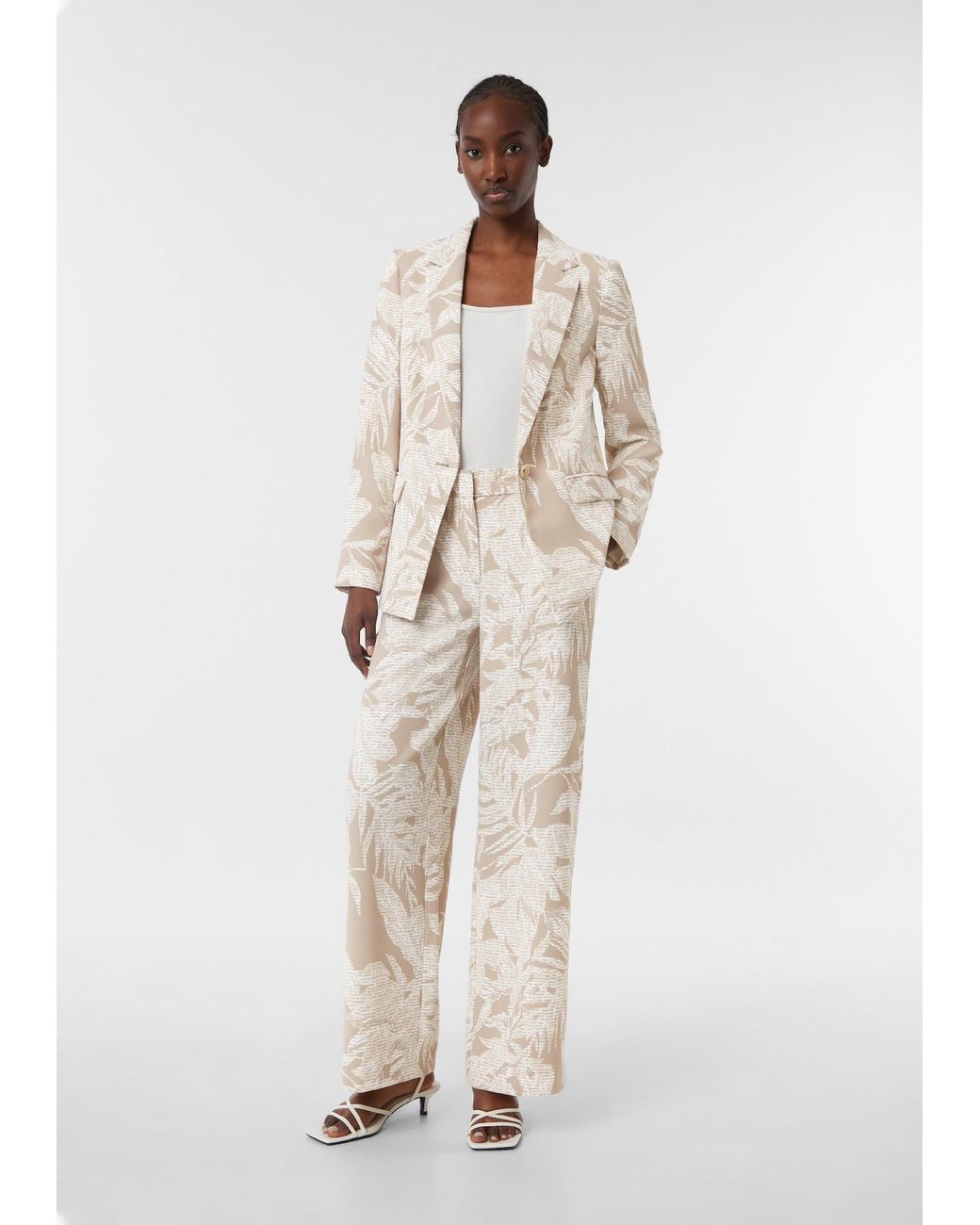 Comma, White Blazer