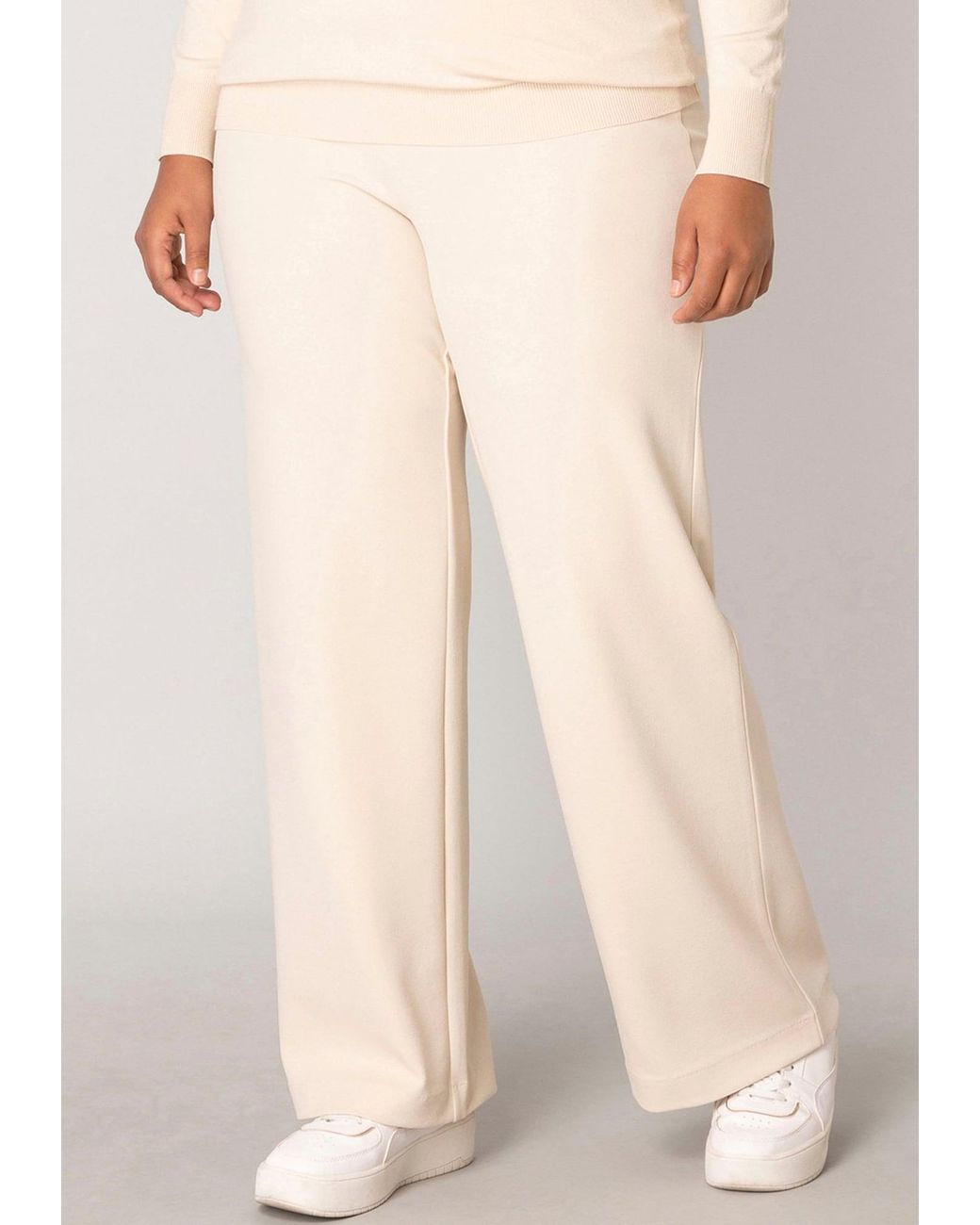 Base Level Curvy Natural Hose
