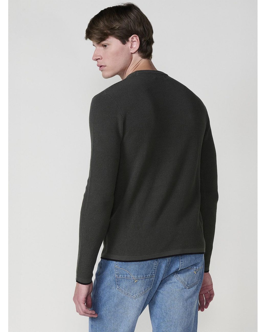 Koröshi Black Pullover