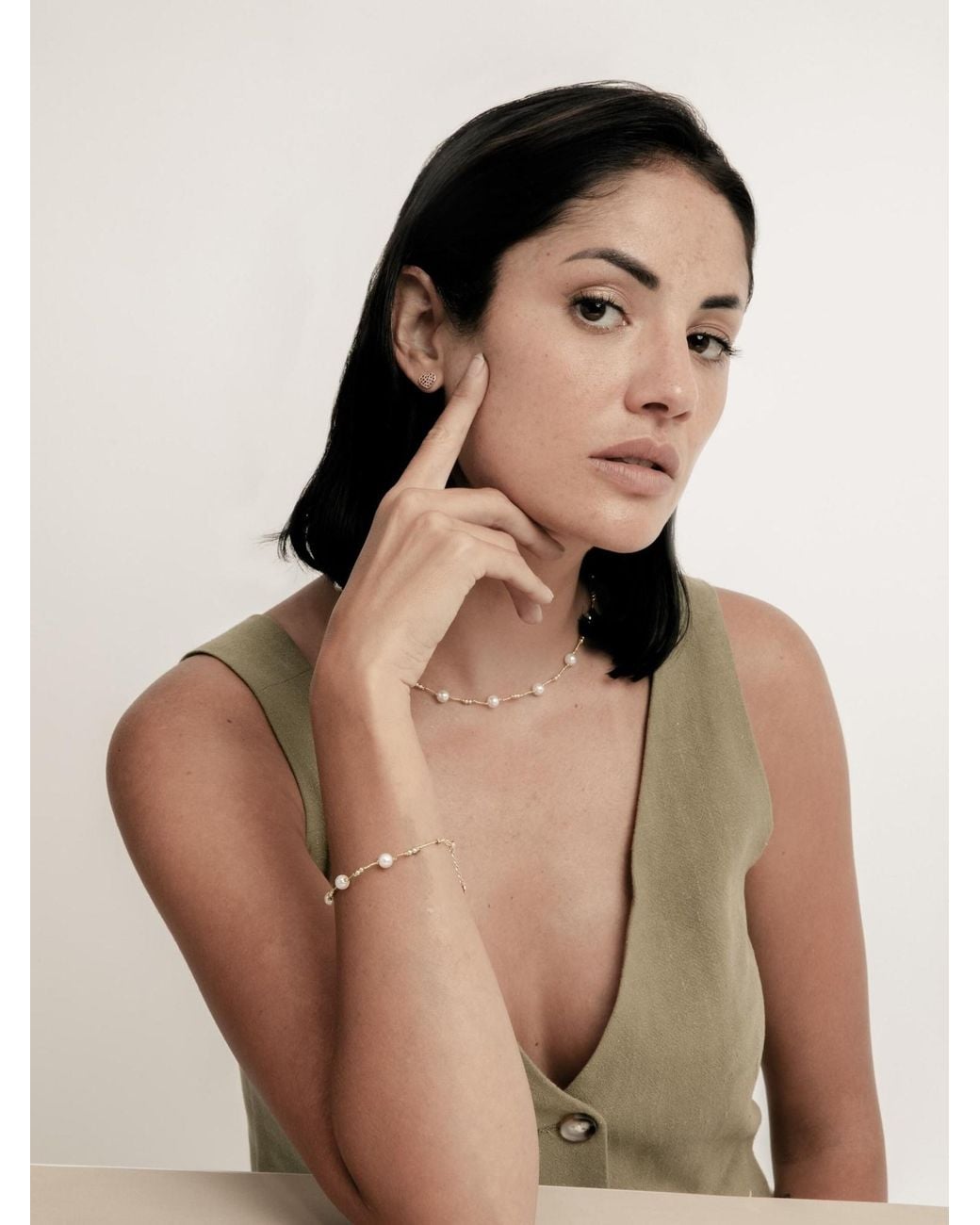 Luxenter White Kette Hilnio
