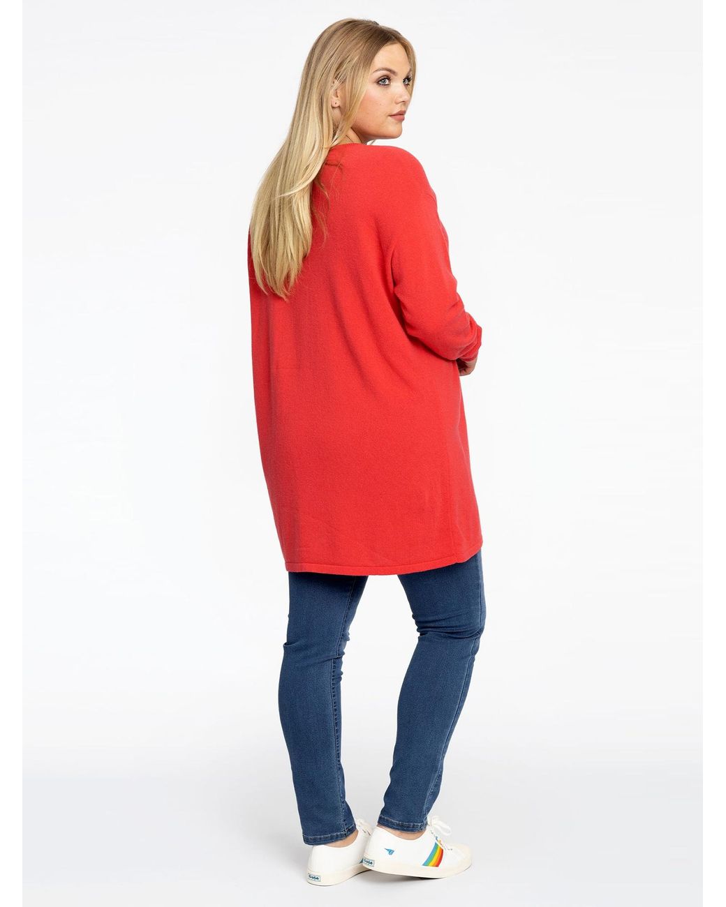 Yoek Red Pullover