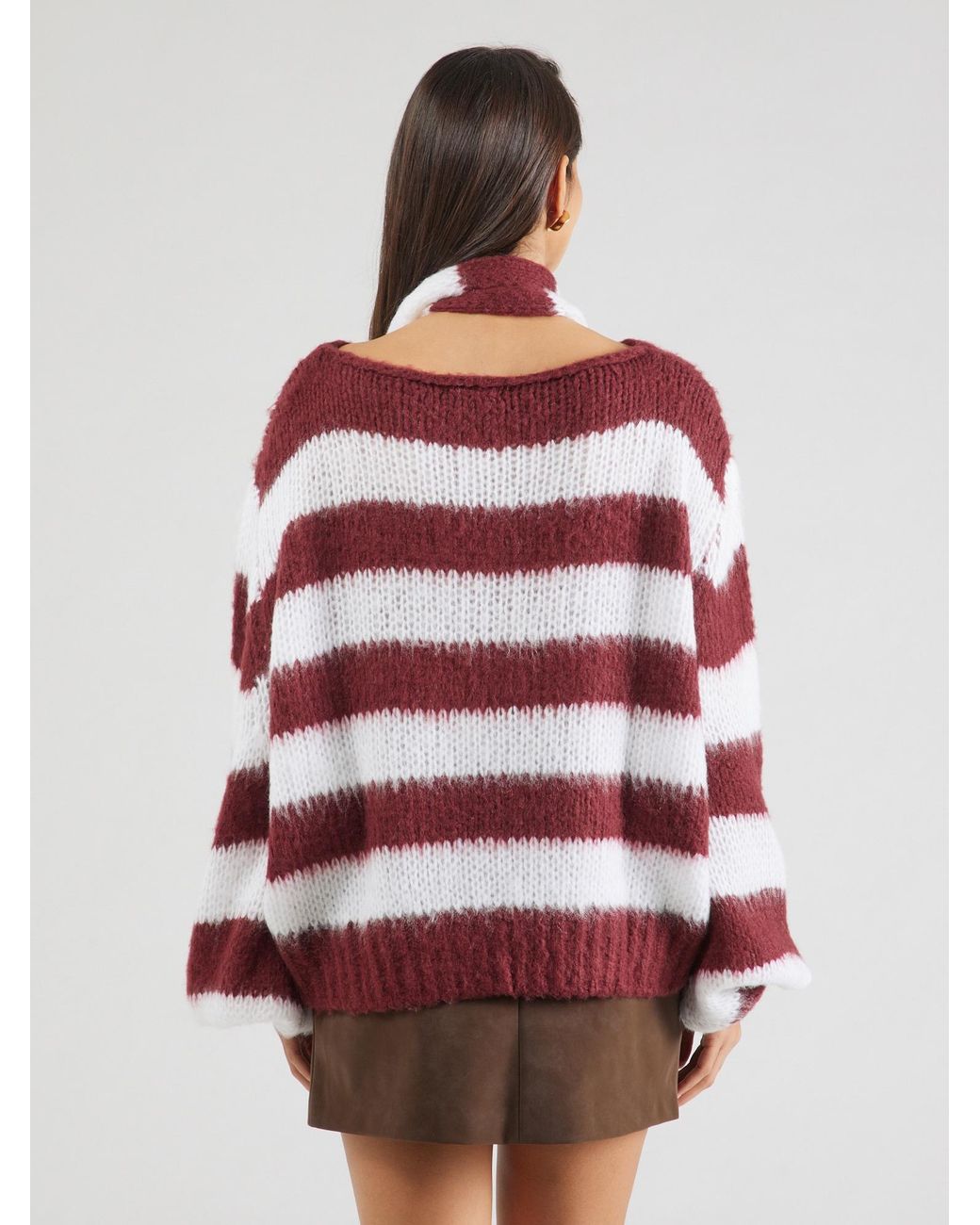 millane Red Pullover