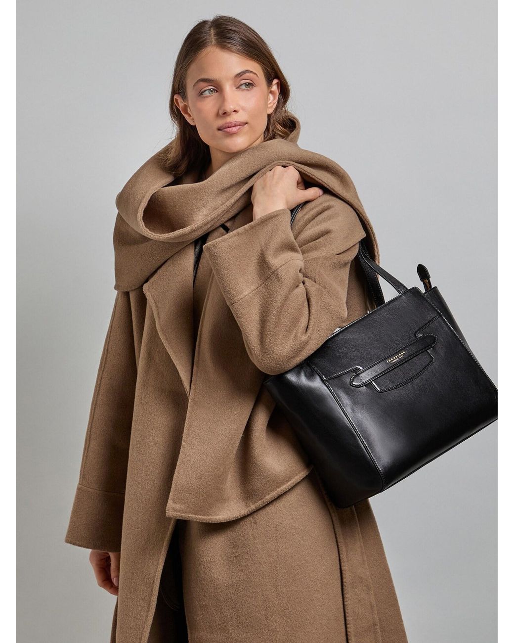 The Bridge Black Shopper