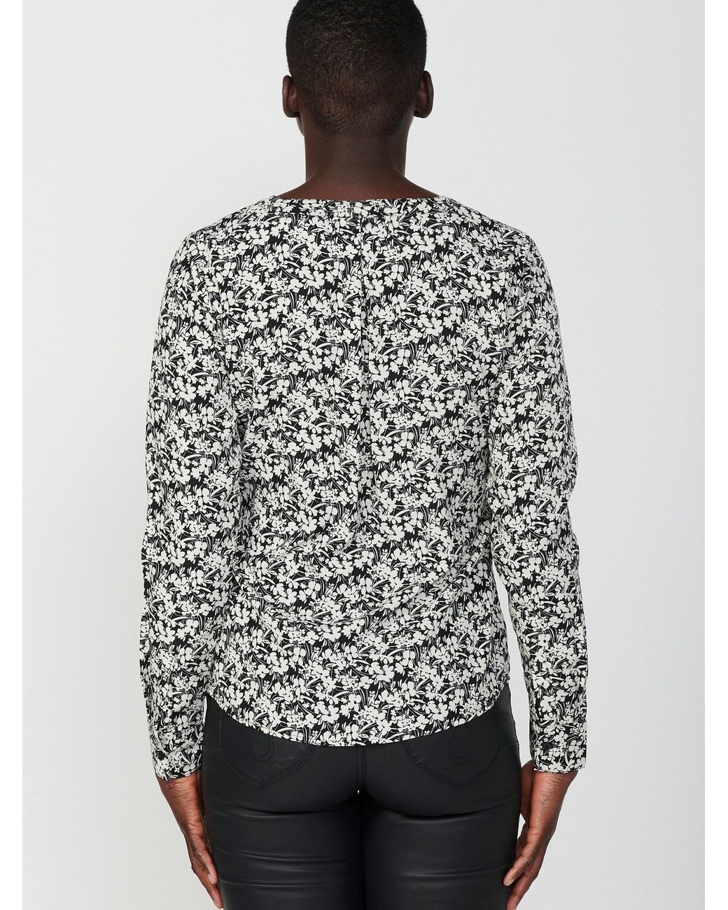 Koröshi Gray Bluse