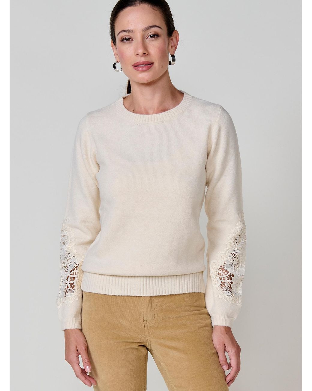 Koröshi White Pullover