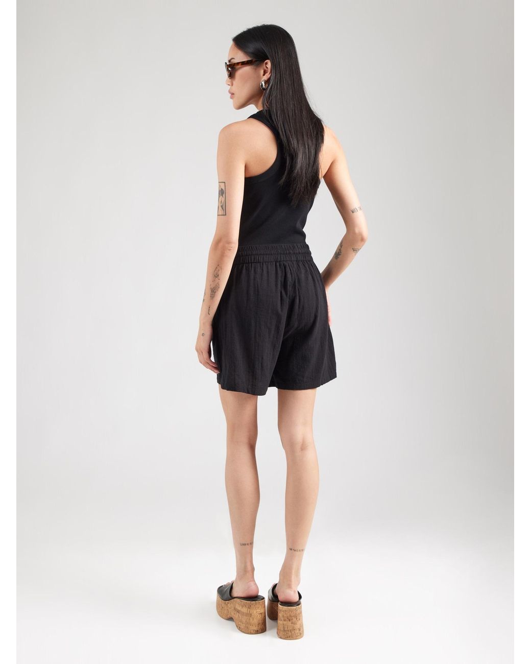 ONLY Black Shorts Onltizana
