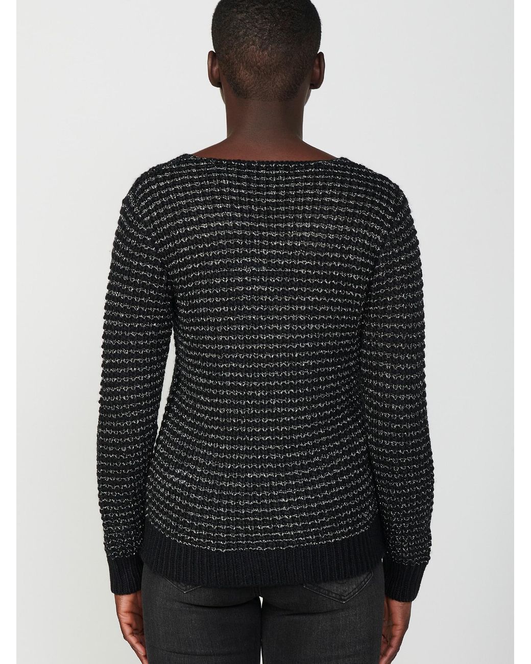 Koröshi Black Pullover