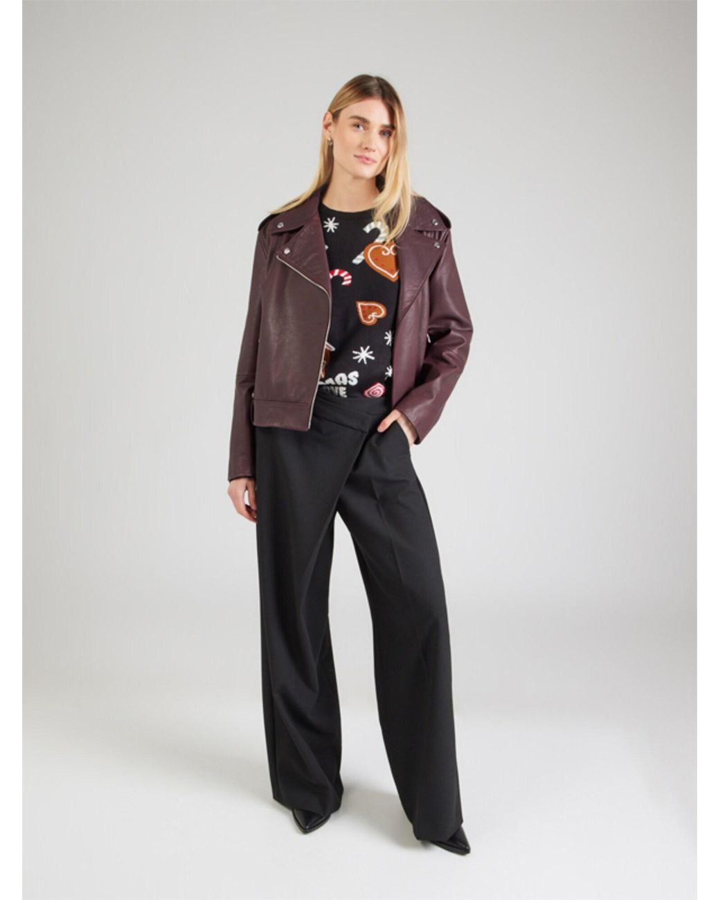 Sublevel Black Pullover