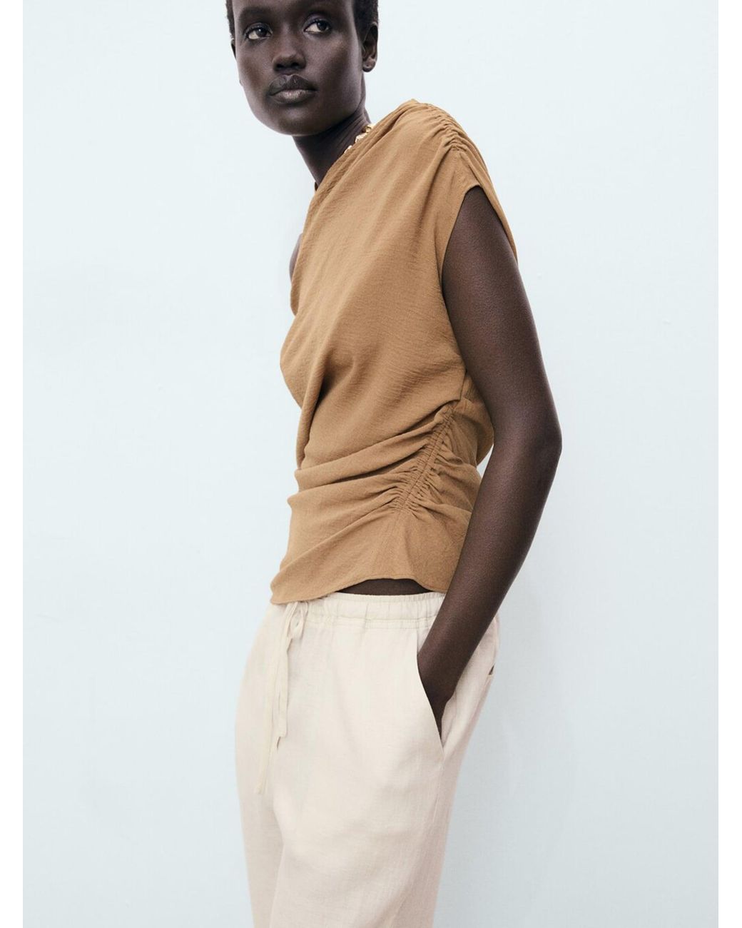 Mango White Hose