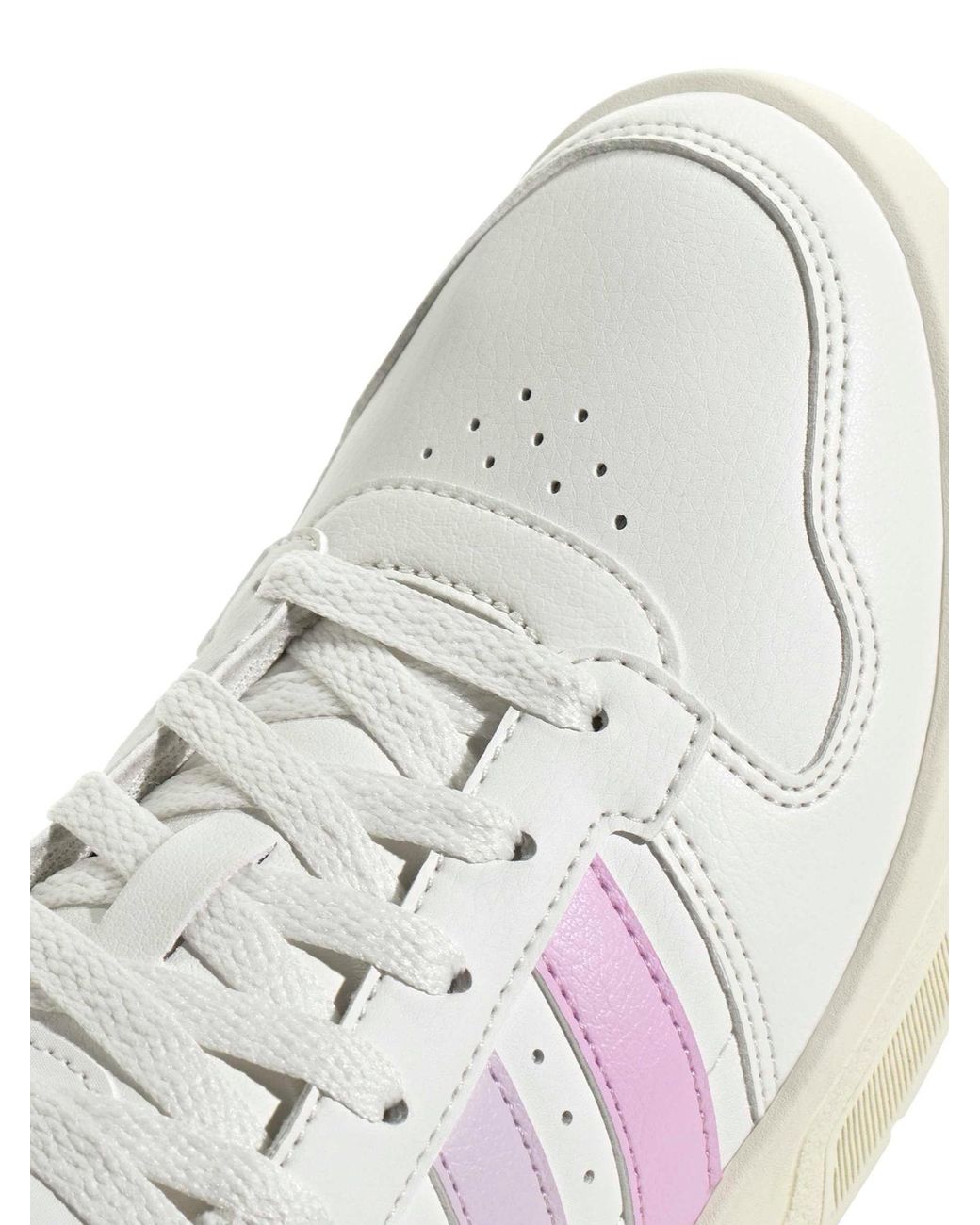 Adidas White Sneaker Courtwave
