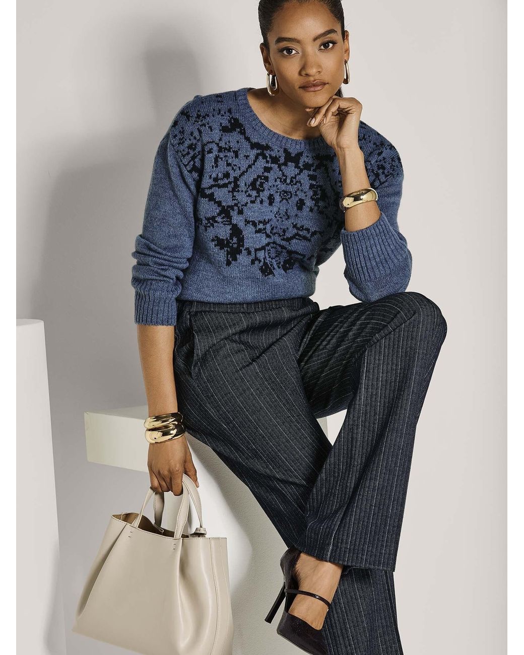 Madeleine Blue Pullover