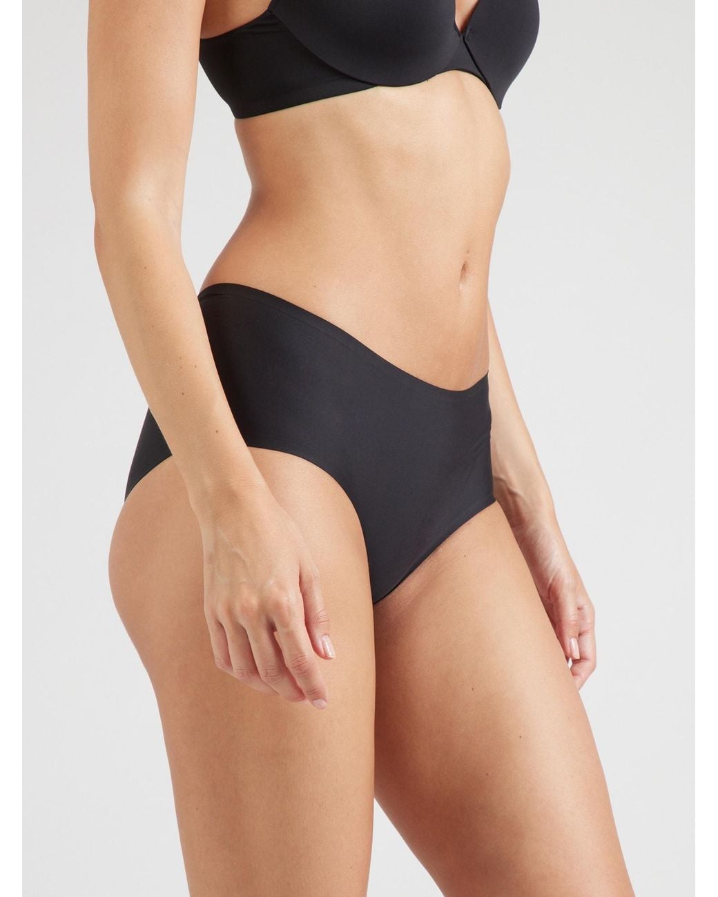 Triumph Black Slip