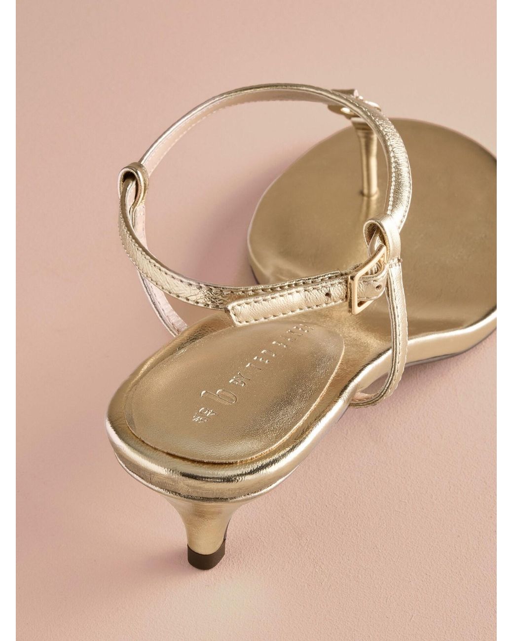 Ted Baker White Sandale
