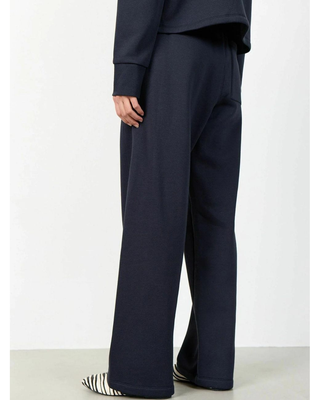 Levete Room Black Trouser Lr-Nuka 15