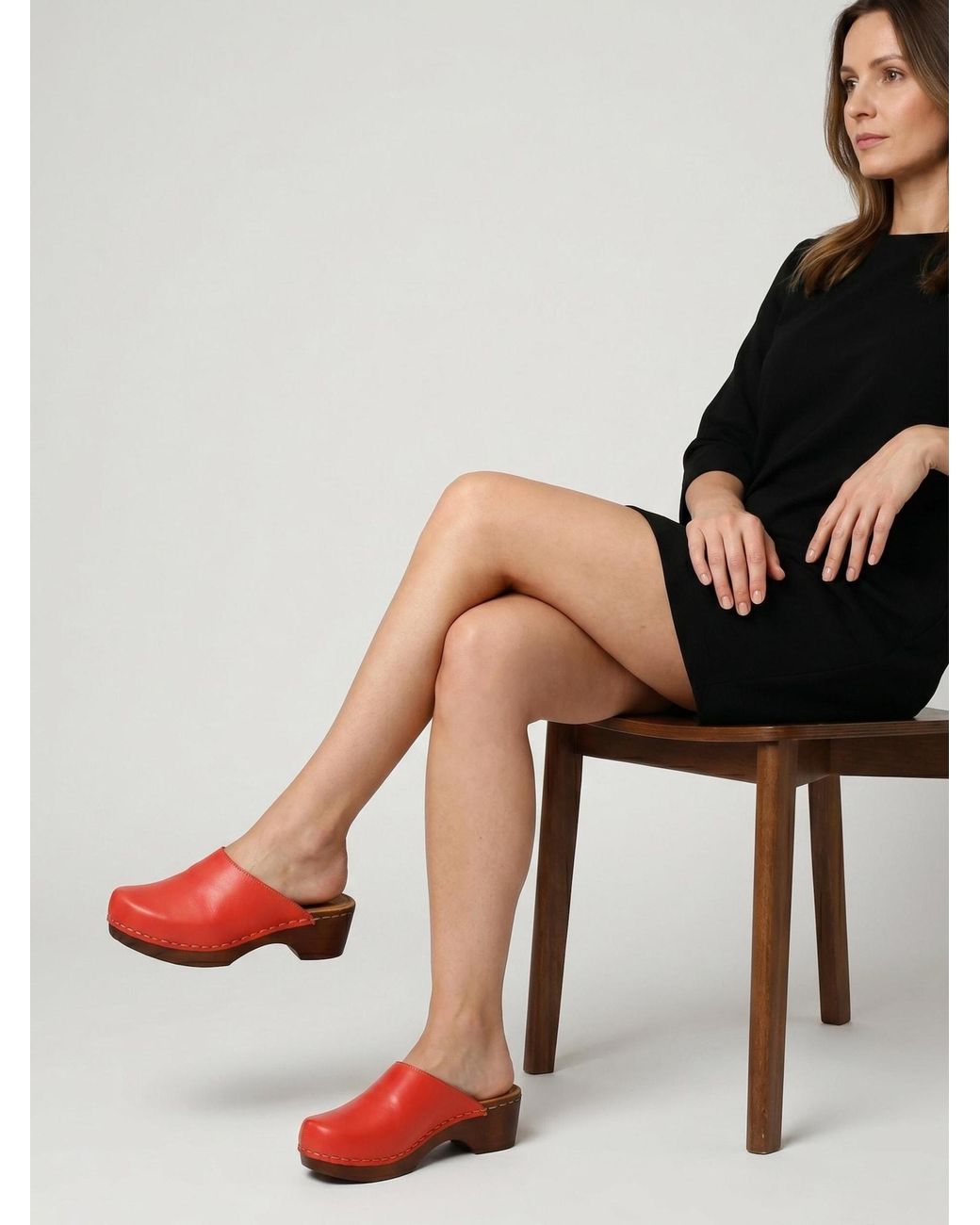 Venezia Red Clogs