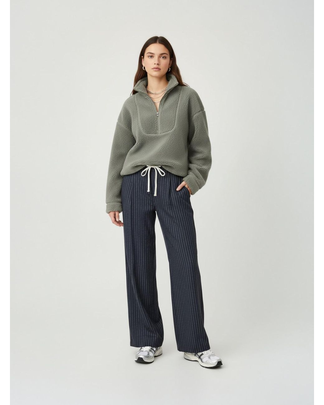 Studio Select Gray Pullover Candy