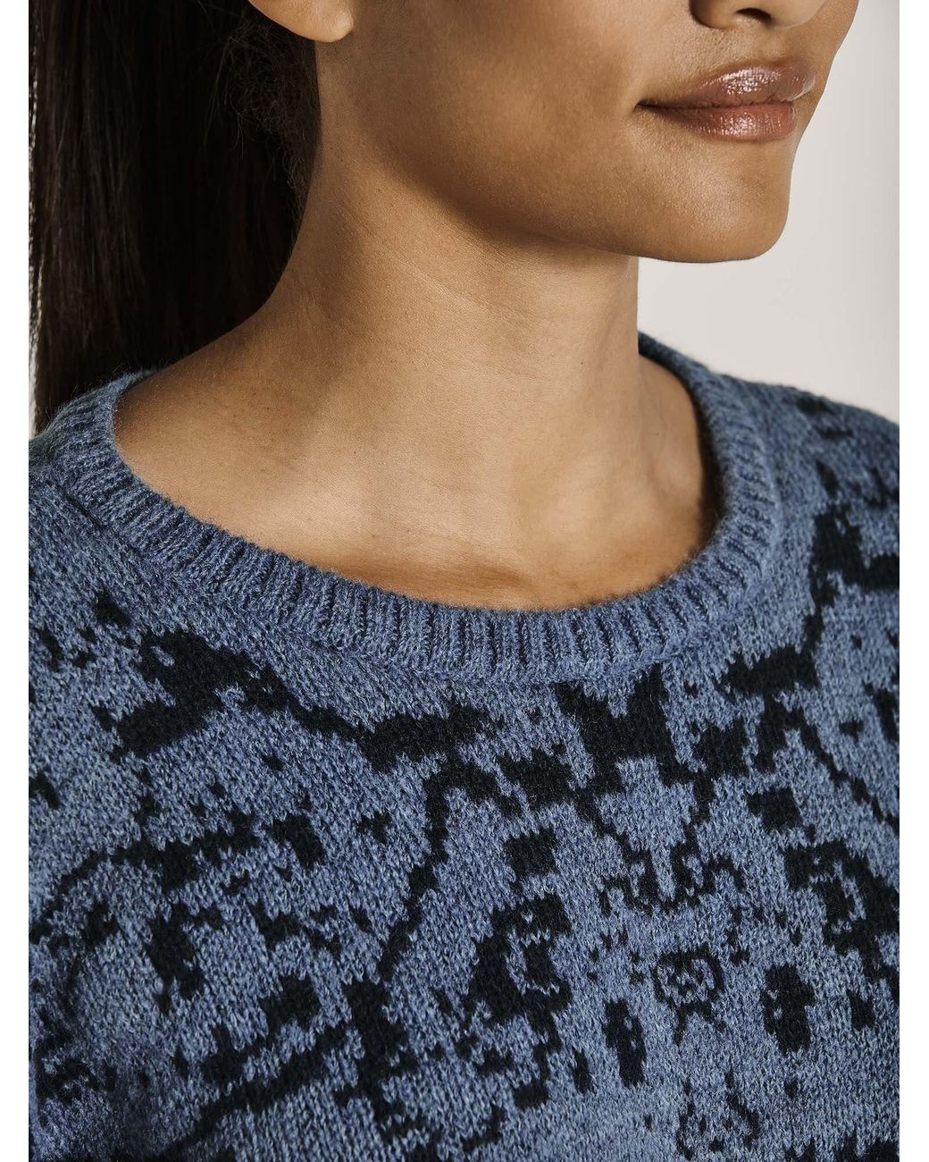 Madeleine Blue Pullover