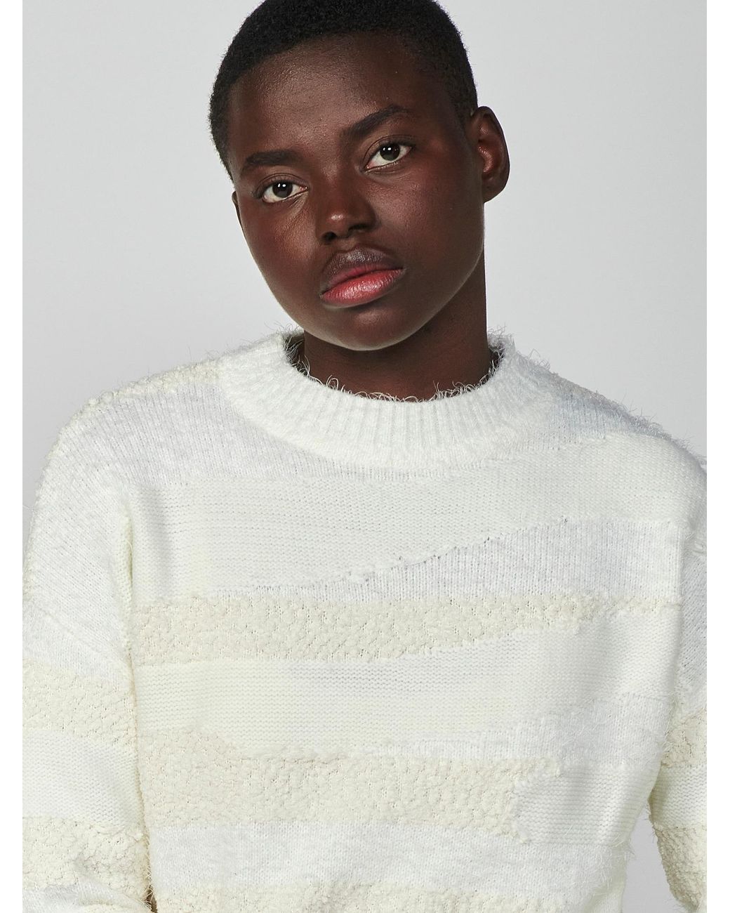 Koröshi White Pullover