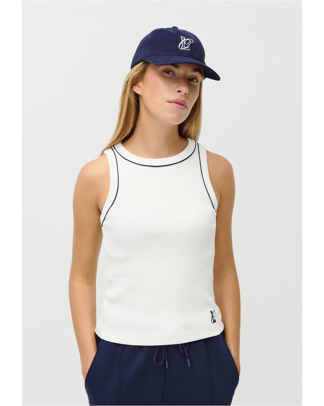 Oh April Blue Cap Arina