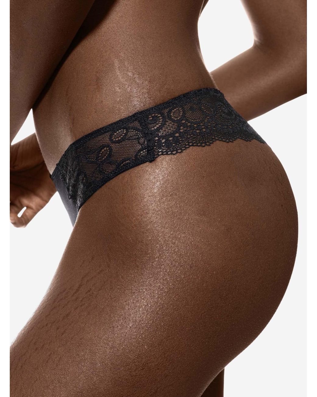 Mey Black String Amorous