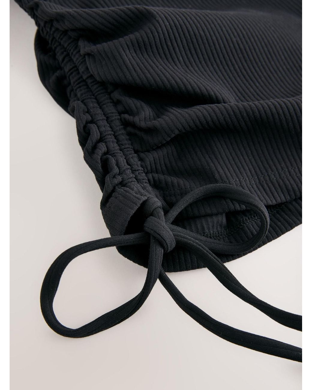 Self Black Top