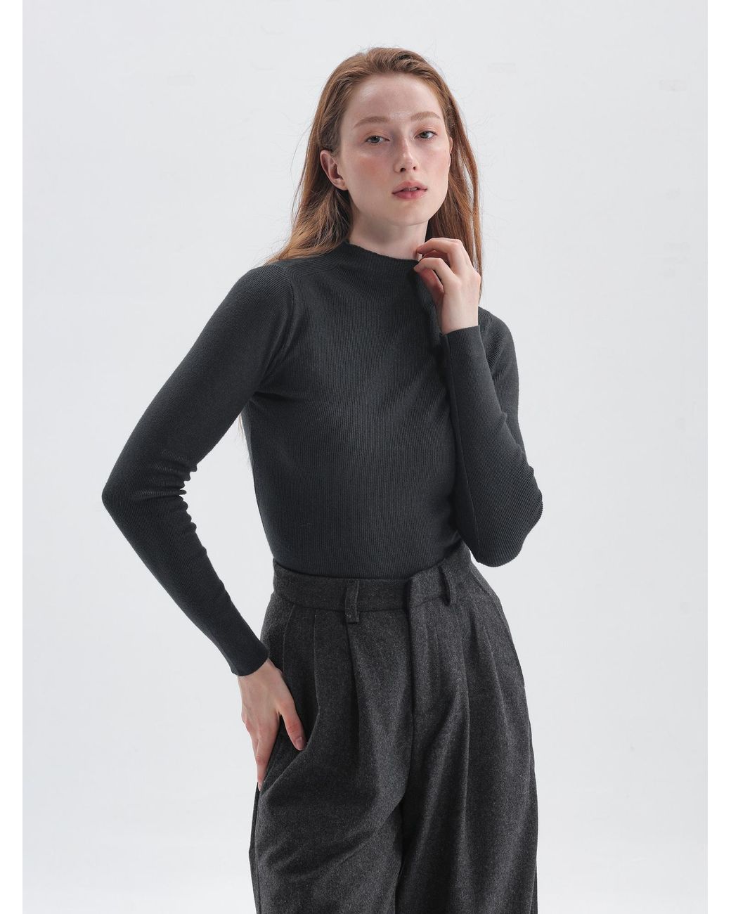 TorWeit Black Pullover Winter Layer Top