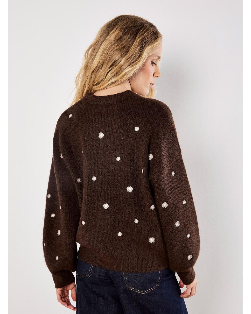 Apricot Black Pullover Daisy