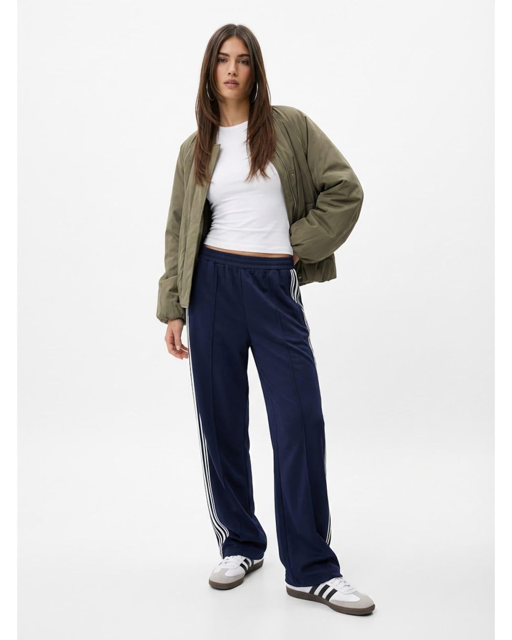 Studio Select Blue Hose Layla