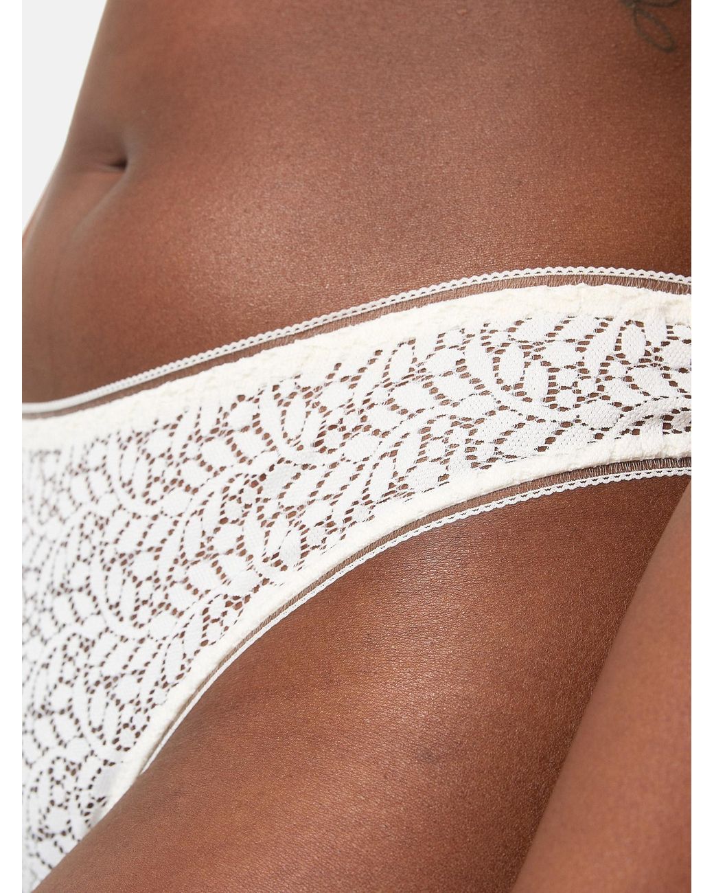 Dim White String
