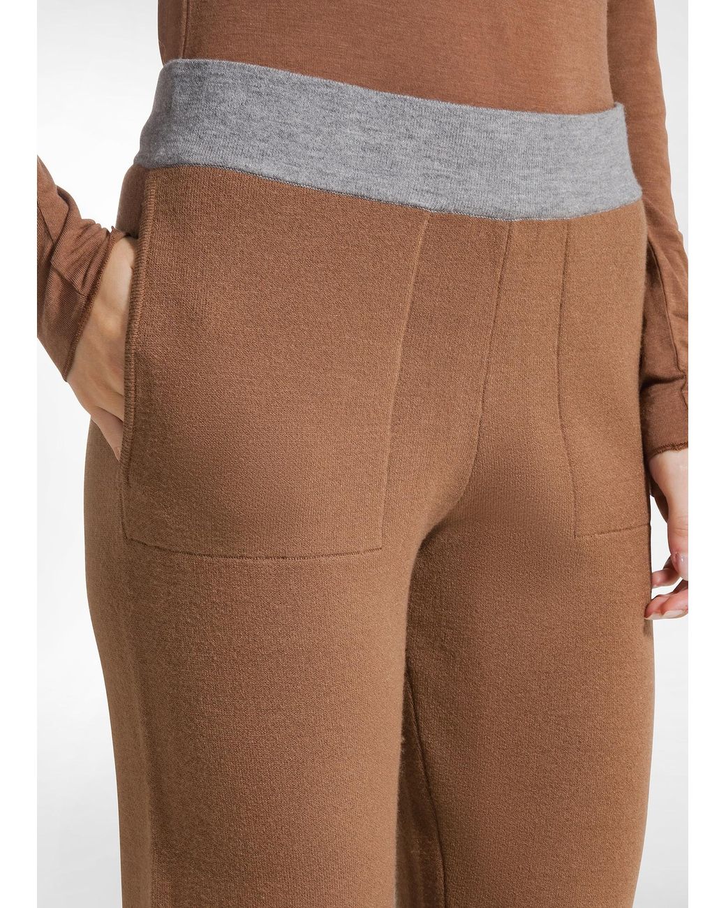 Deha Brown Hose