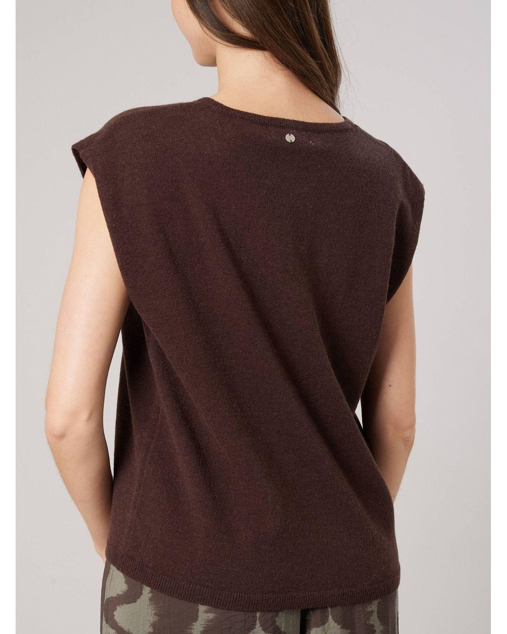 Deeluxe Brown Pullover