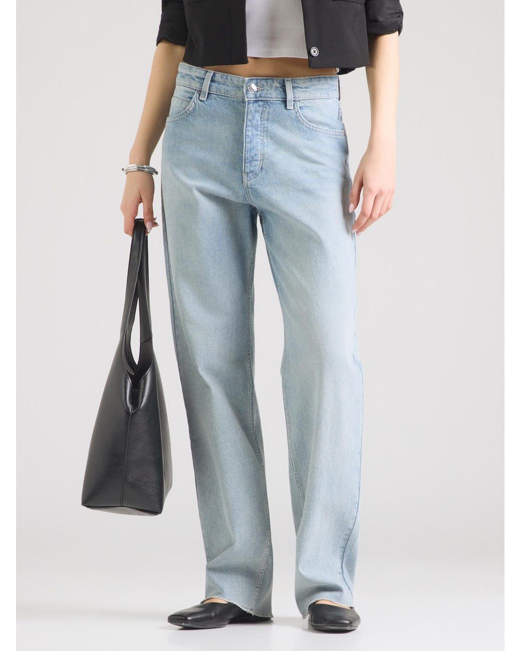 Comma, Blue Jeans