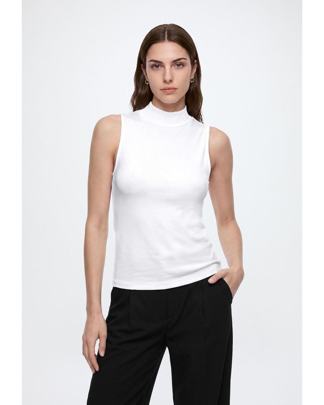 Gap White Top