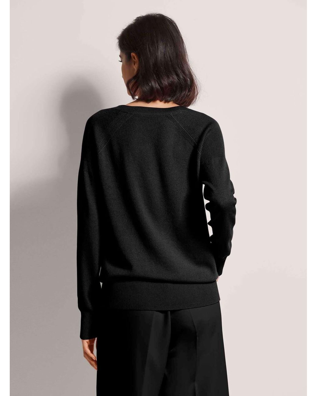 Madeleine Black Pullover