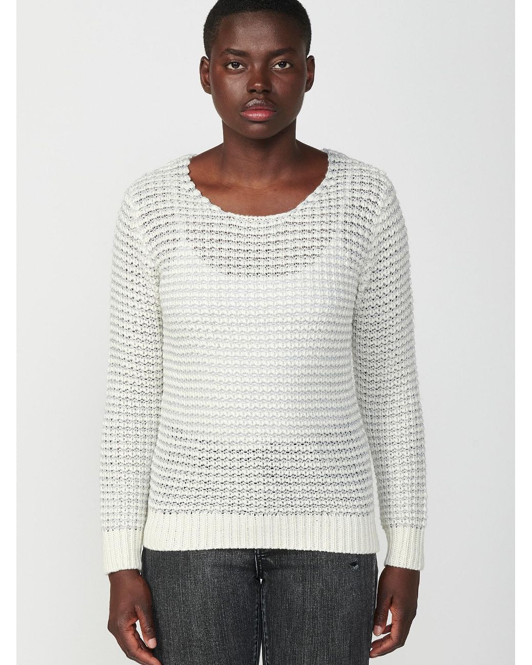 Koröshi White Pullover