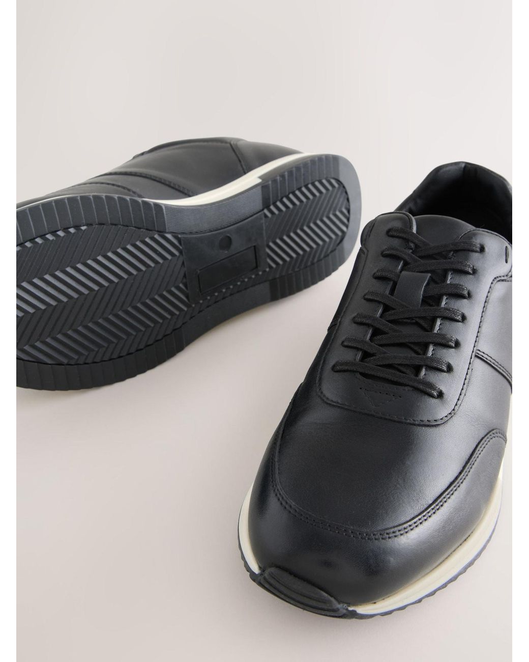 Next Sneaker in Black für Herren