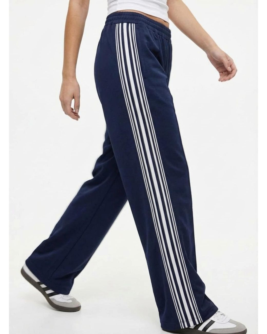 Studio Select Blue Hose Layla