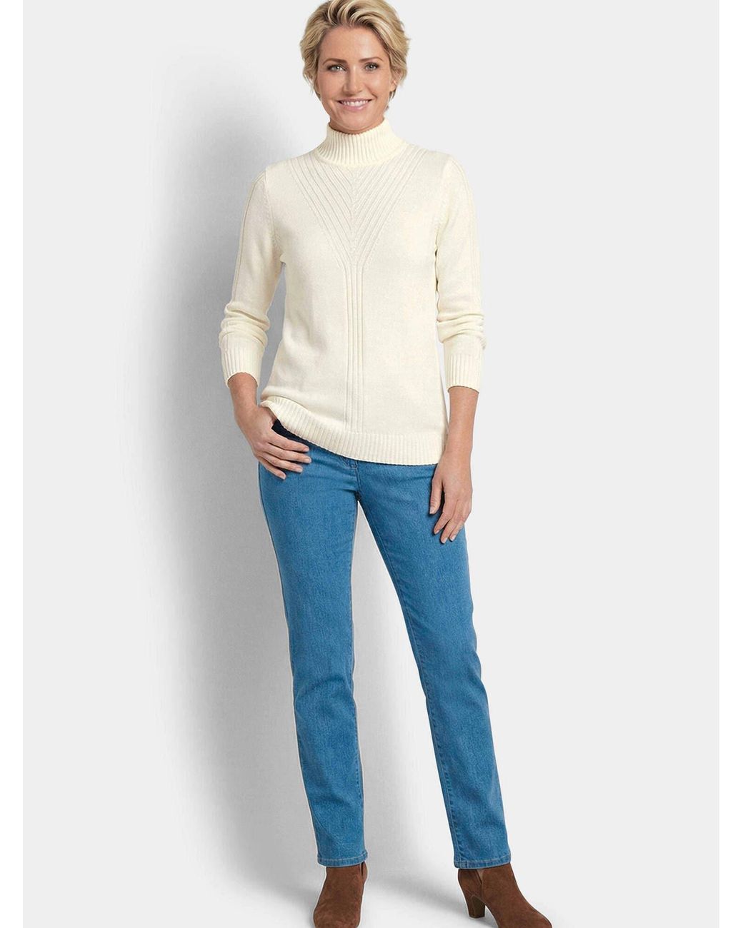 Goldner White Pullover