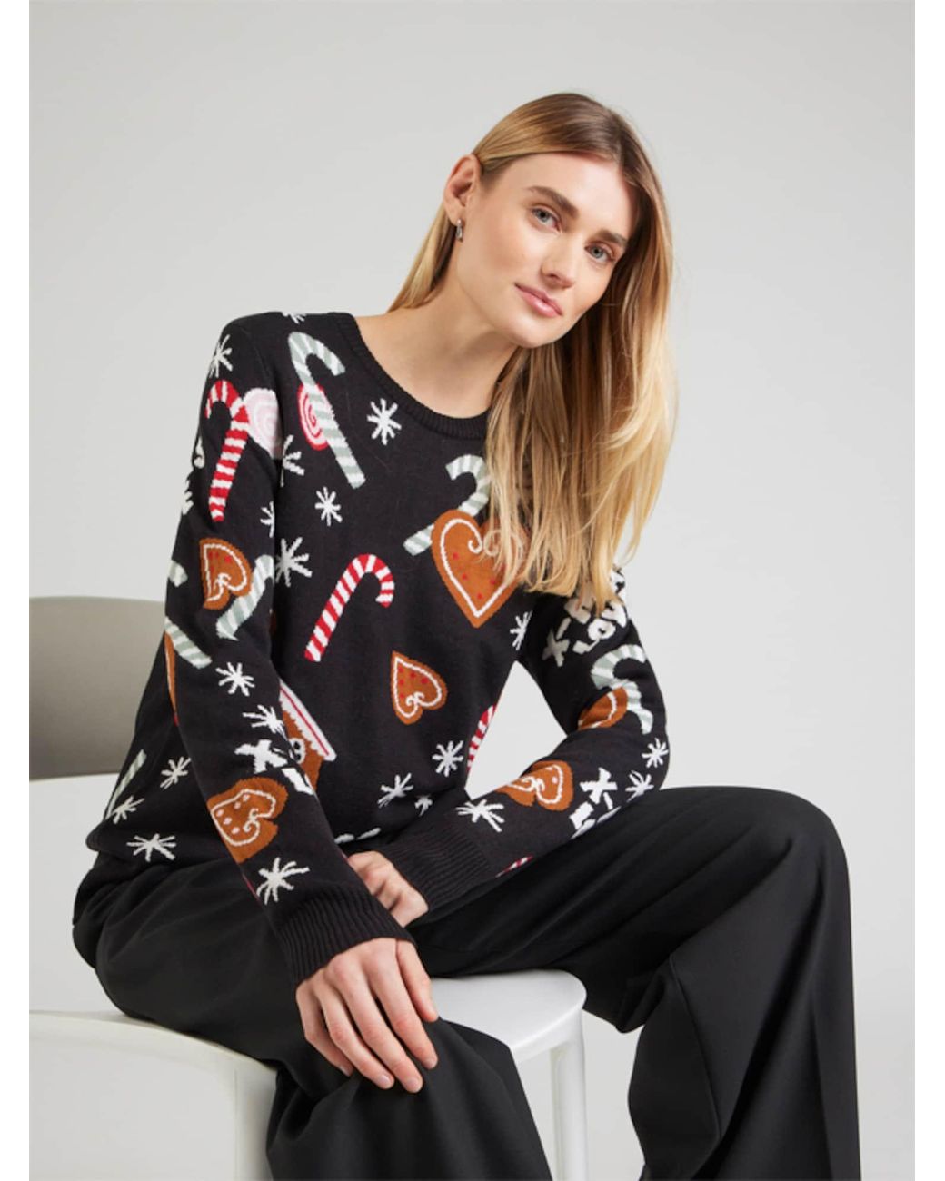 Sublevel Black Pullover