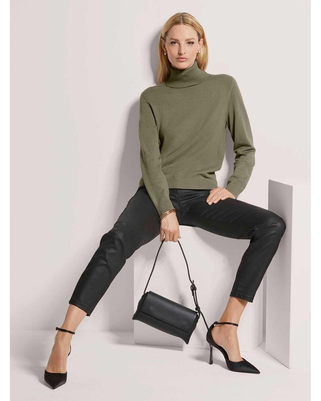 Madeleine Green Pullover