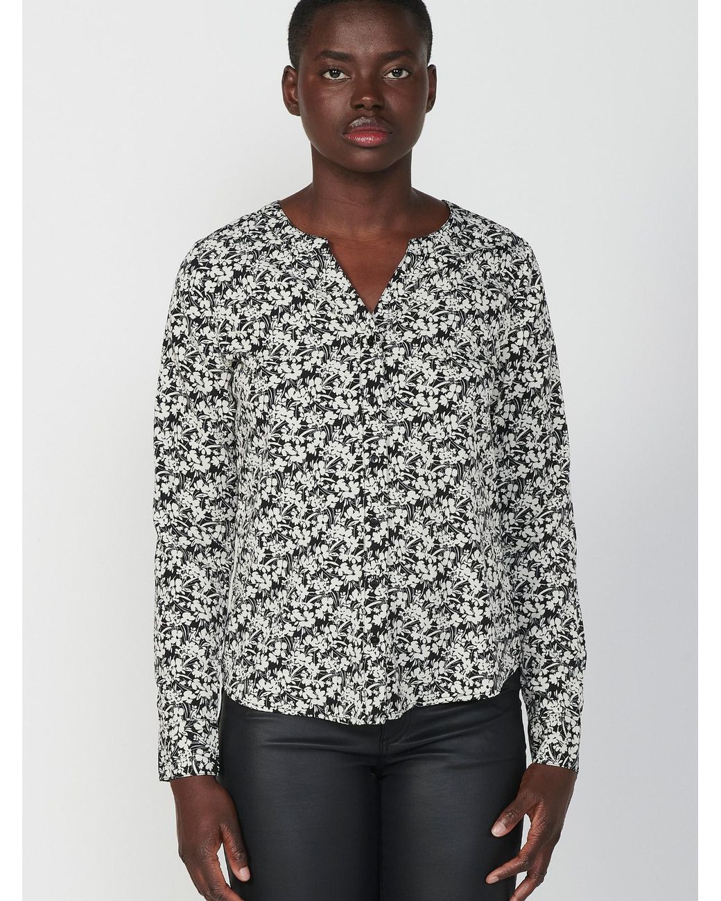 Koröshi Gray Bluse