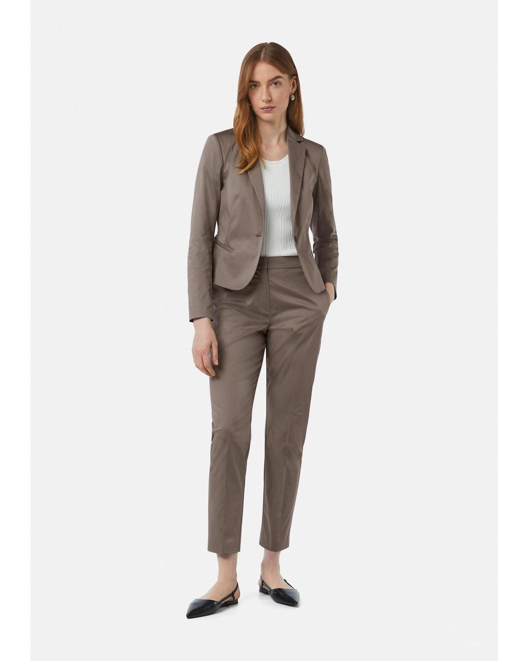 Comma, Gray Hose