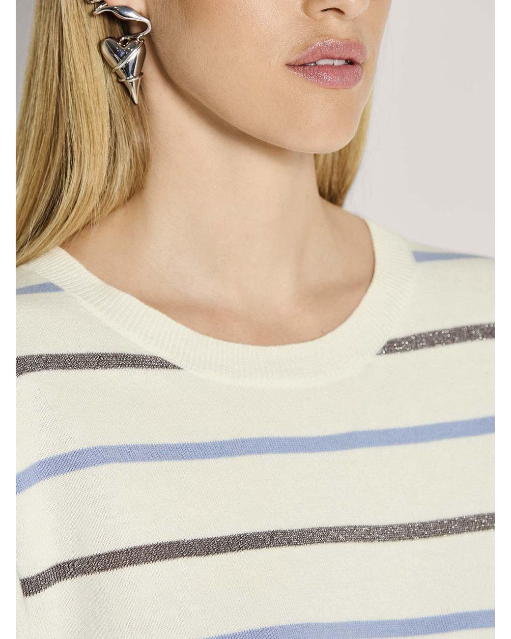 Madeleine White Pullover