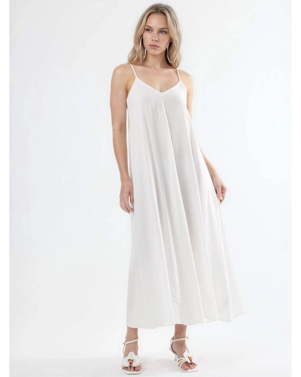 Busem White Kleid